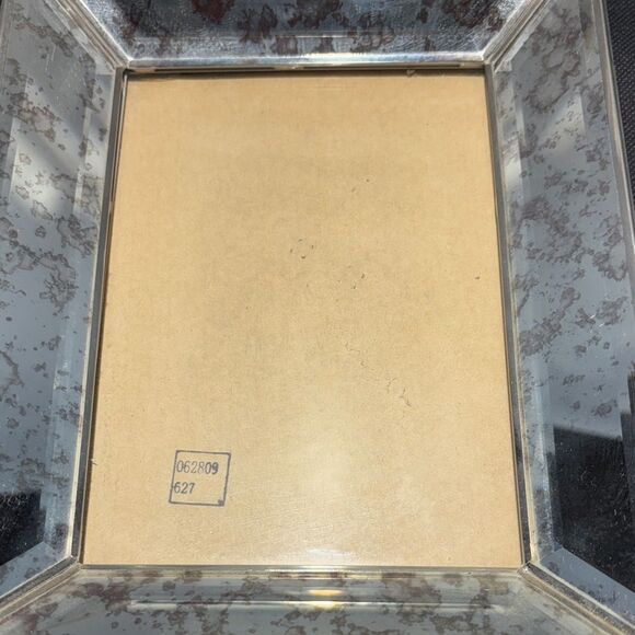 Elegant Silver Picture Frame - Picture 4 of 6